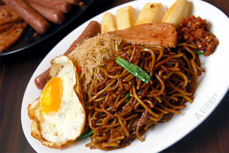 E4: 福建米粉 Hokkien Mee Hun