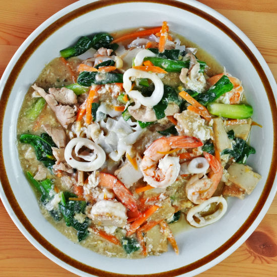 E13 : 滑蛋河 Wat Tan Hor